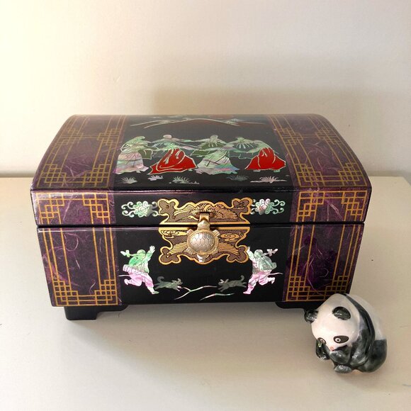 Vintage Black Lacquer Korean Jewelry/Music Box - Mother of Pearl Inlay, Brass - Picture 1 of 13